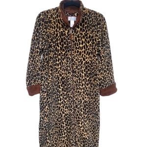 Oscar de la Renta Women's Luxury Leopard Print Zip Front Robe.